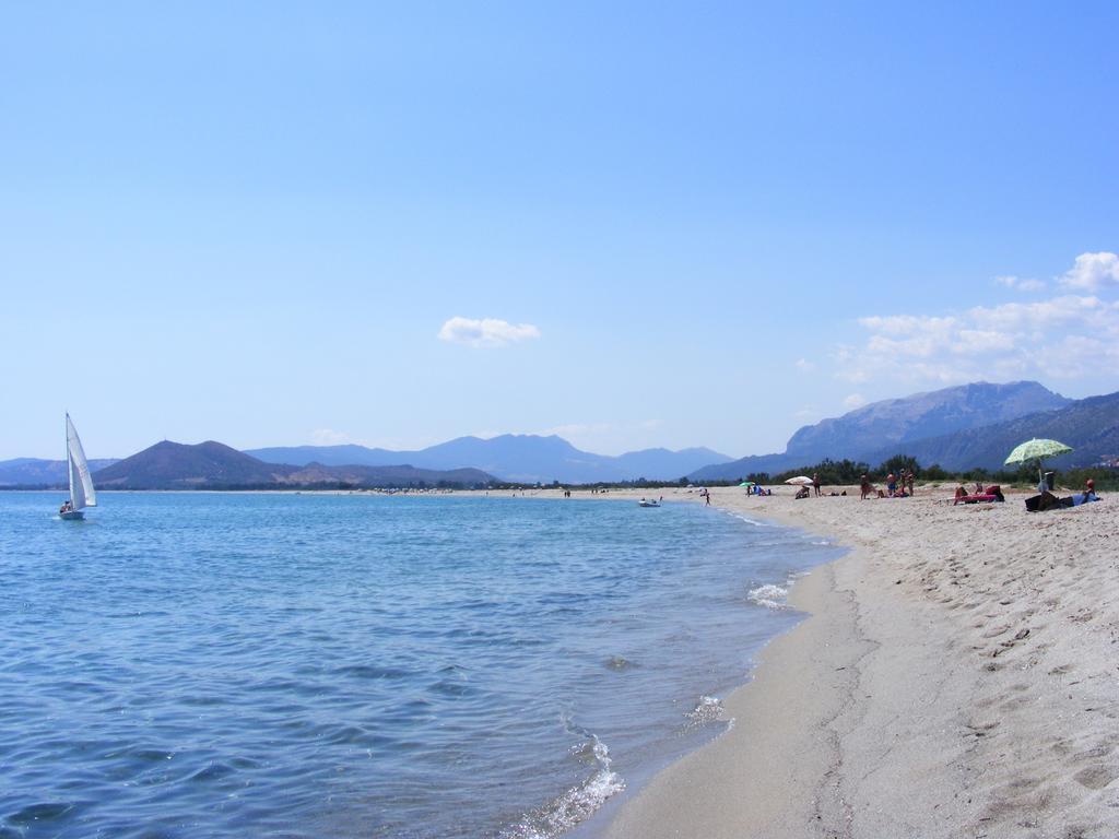 Rotonda Sul Mare Villa Budoni Ngoại thất bức ảnh